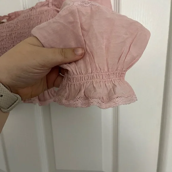 Wilfred Aritzia Pink Smocked Blouse NWT - Picture 7 of 7